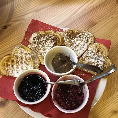 Nonno Remo Nocleg ze śniadaniem Padola